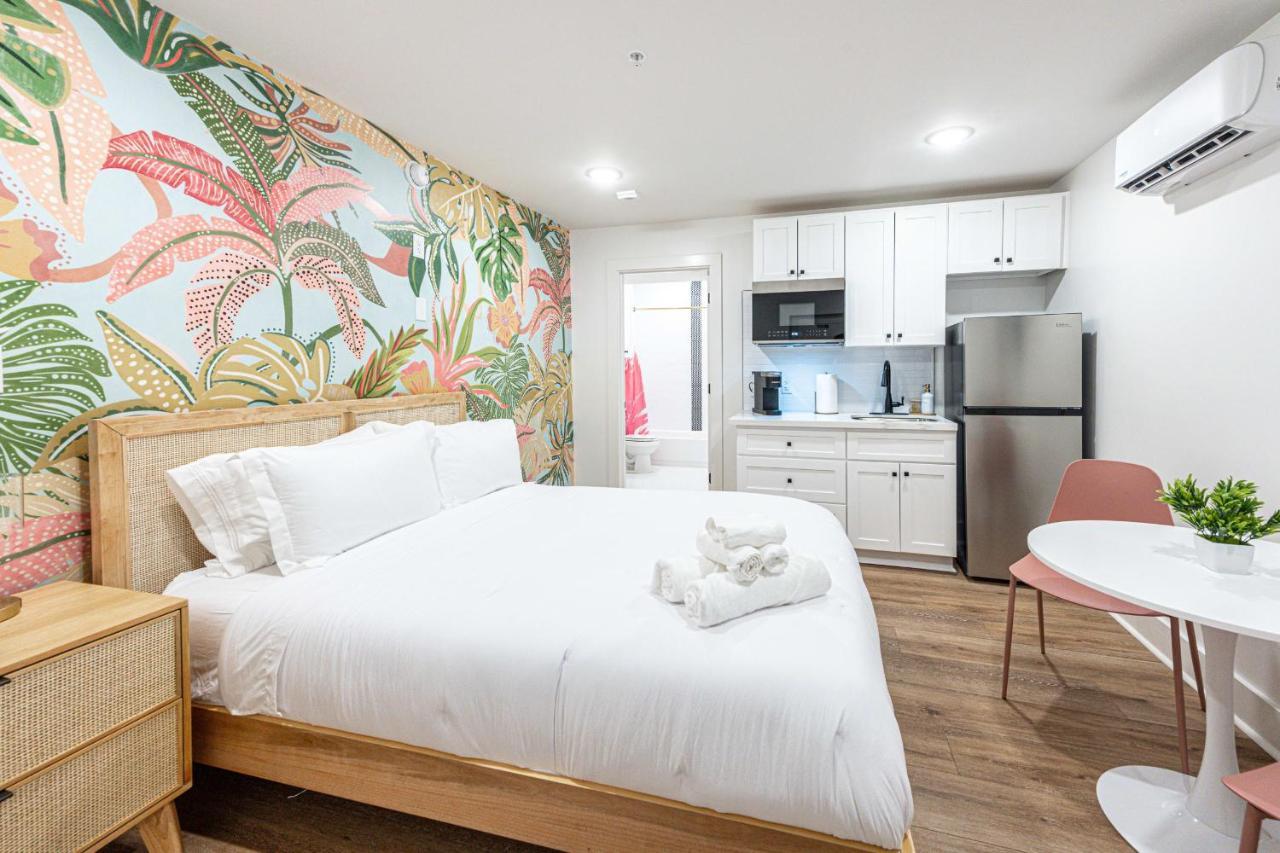 Pastel Tropics Studio Apartment กาลเวสตัน ภายนอก รูปภาพ