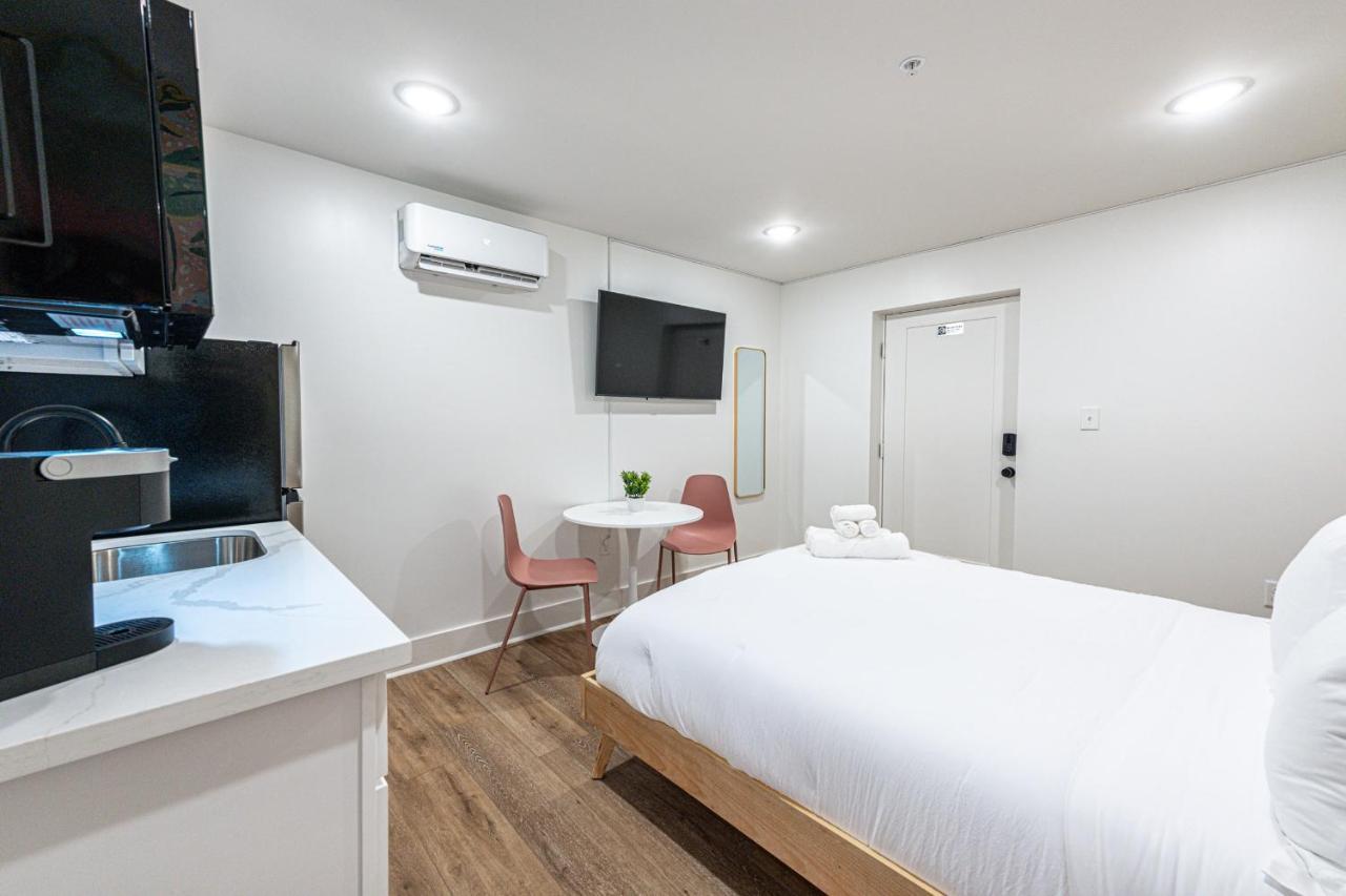 Pastel Tropics Studio Apartment กาลเวสตัน ภายนอก รูปภาพ